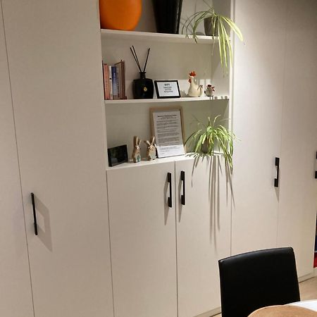 Christina Apartment นิวว์ปอร์ท ภายนอก รูปภาพ