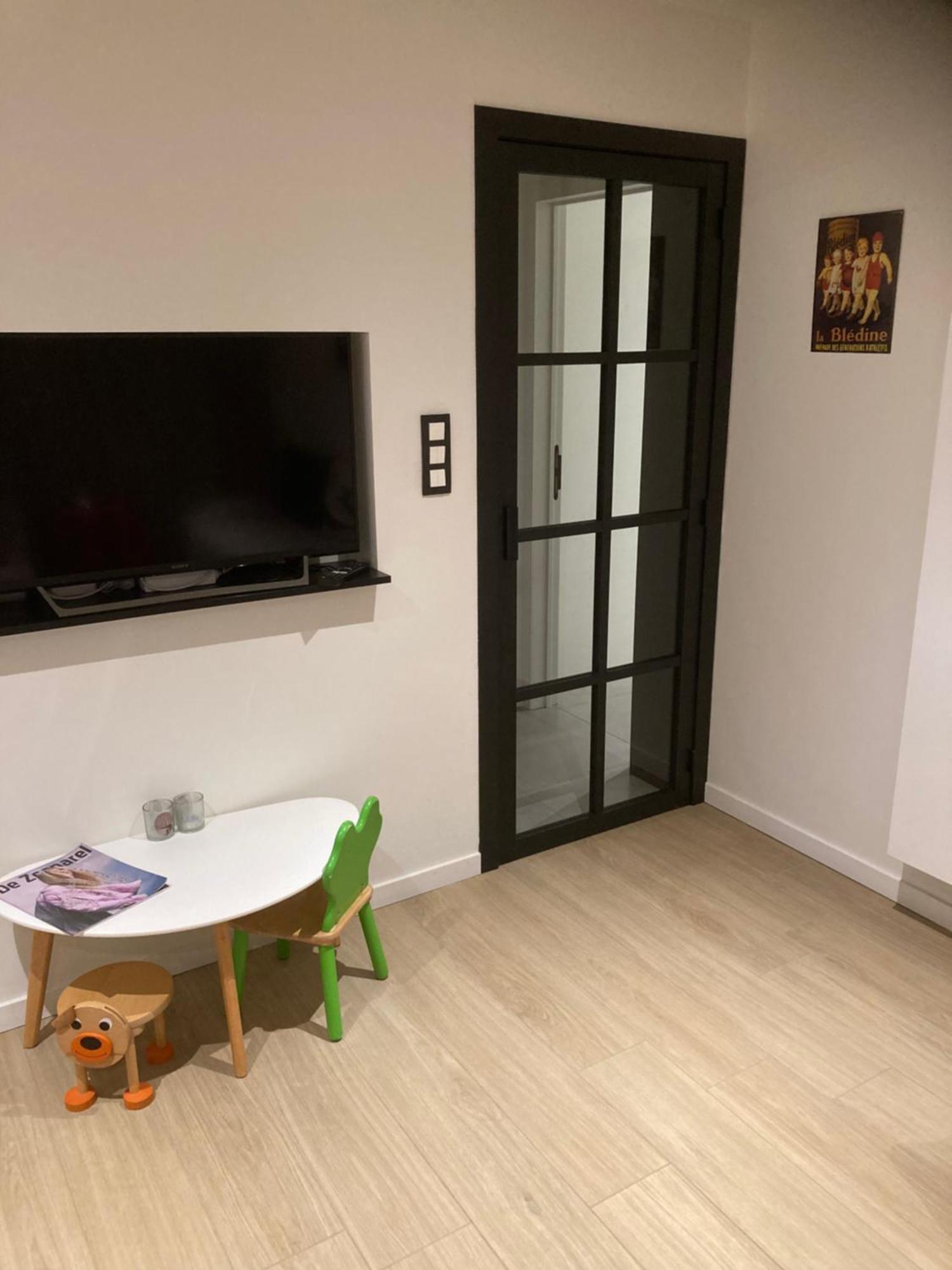 Christina Apartment นิวว์ปอร์ท ภายนอก รูปภาพ